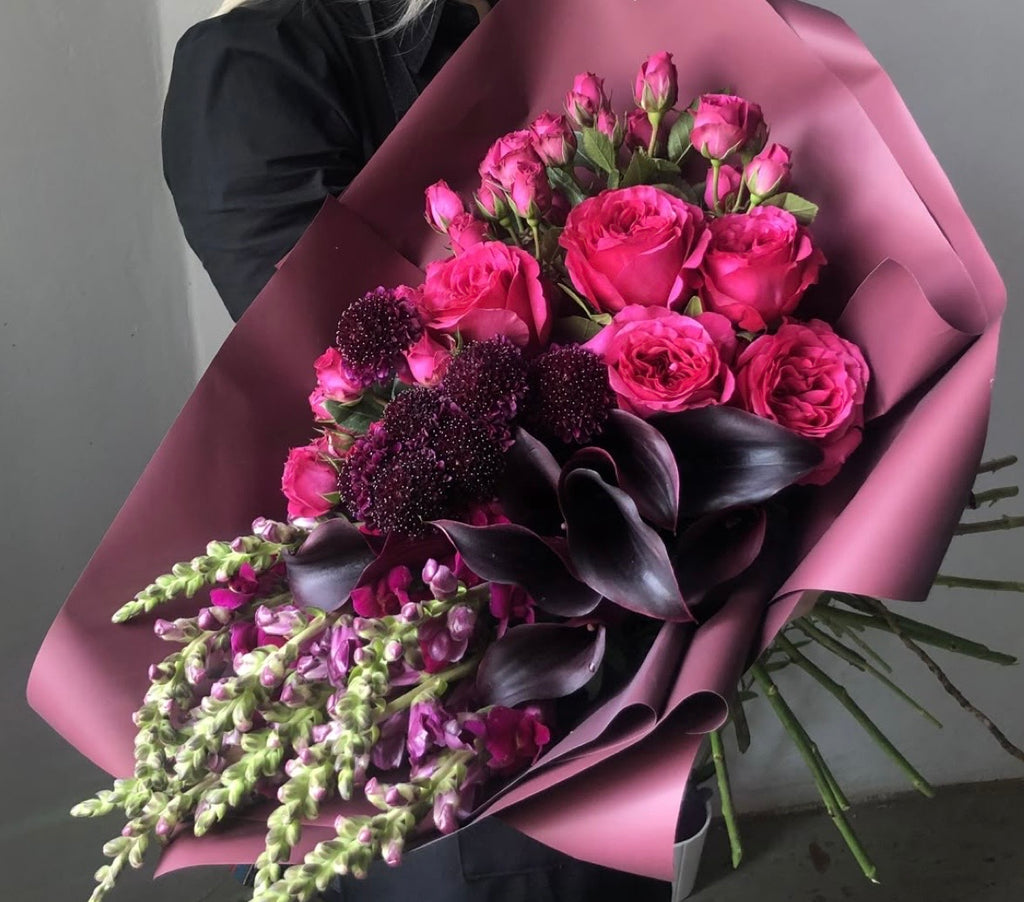 HAND TIED BOUQUET
